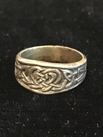 Ring Celtic Knotwork Shaped